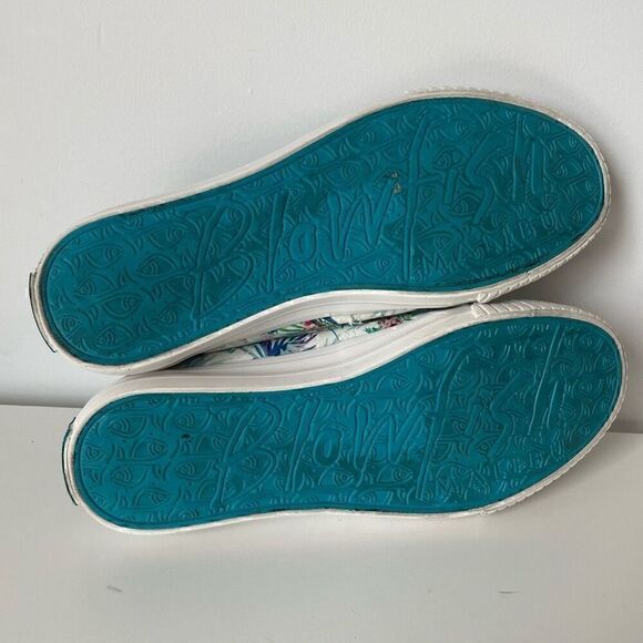 Blowfish Comfort Shoes Sneakers Womens Size 8.5 White Tropical Floral Slip On - Picture 9 of 10